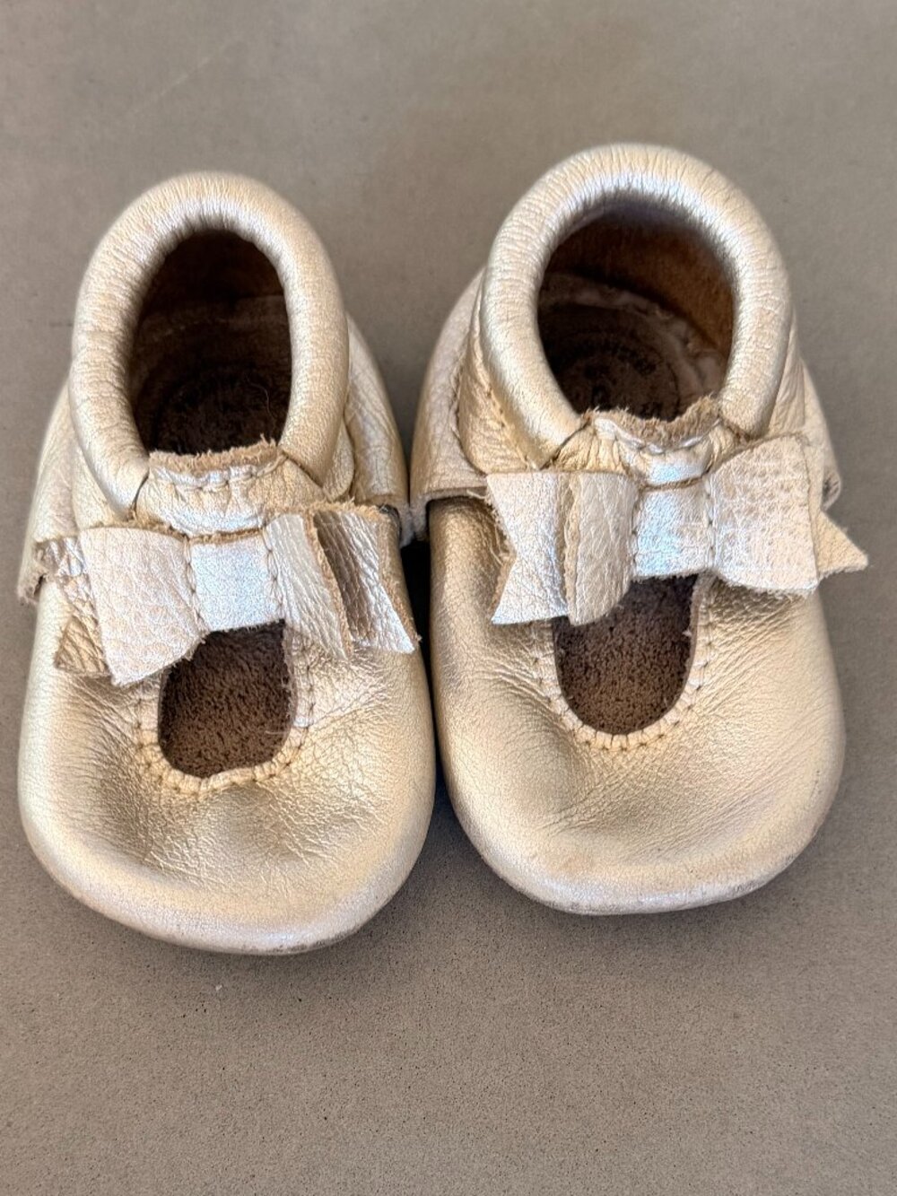 Freshly Picked Gold Metallic Bow Moccasins Size 3